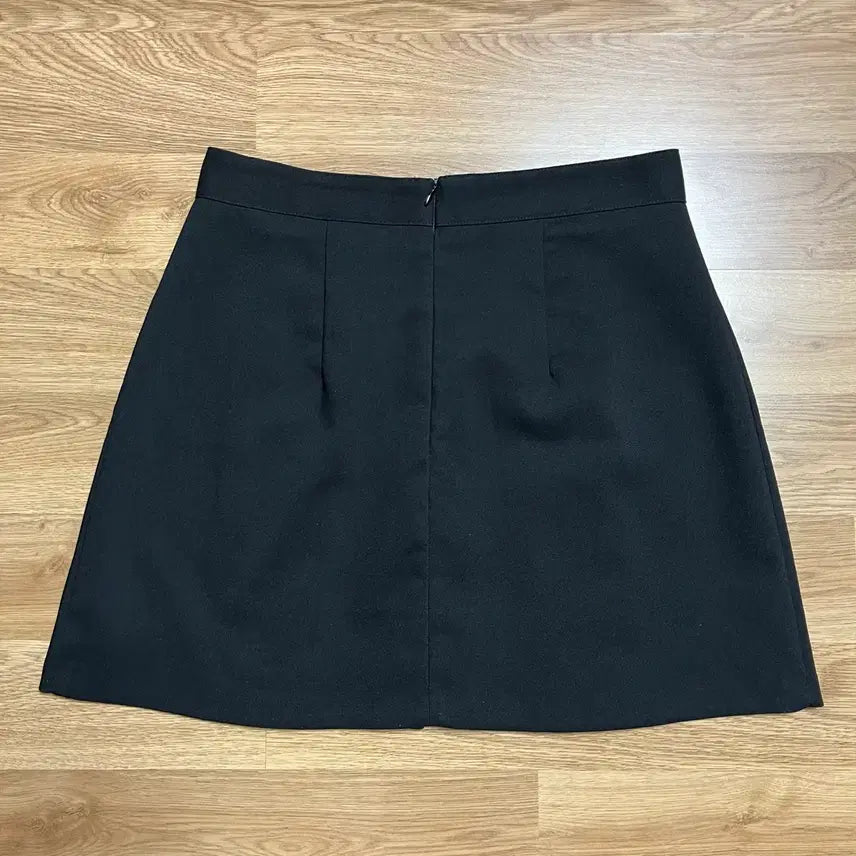 [BUNJANG] Winsome Black Pleated Mini Skirt (Size L) / 검정색 플리츠 미니스커트