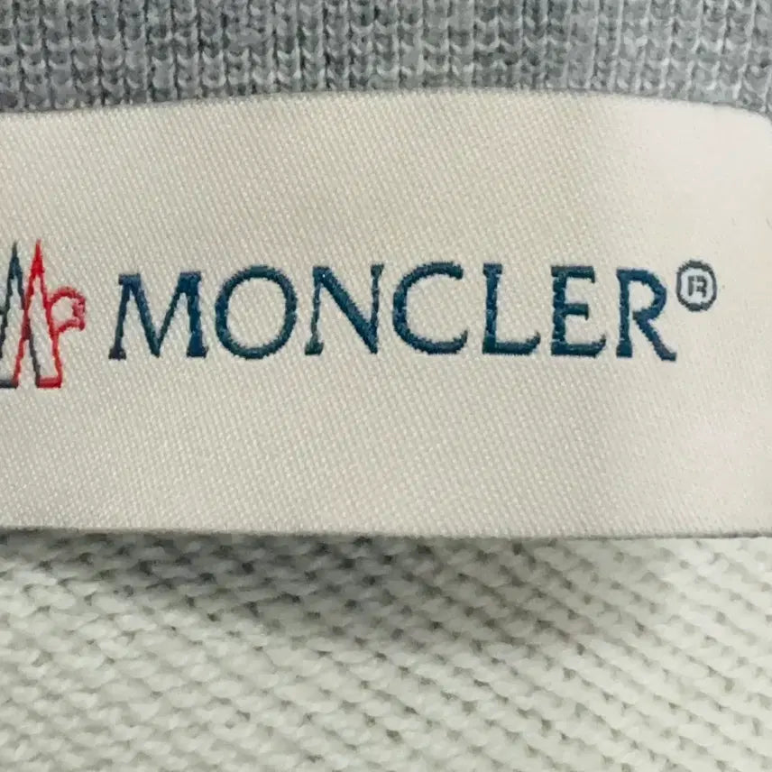 [SOLD OUT] 급처) 정품 몽클레어 삼선 스트라이프 트레이닝 자켓
