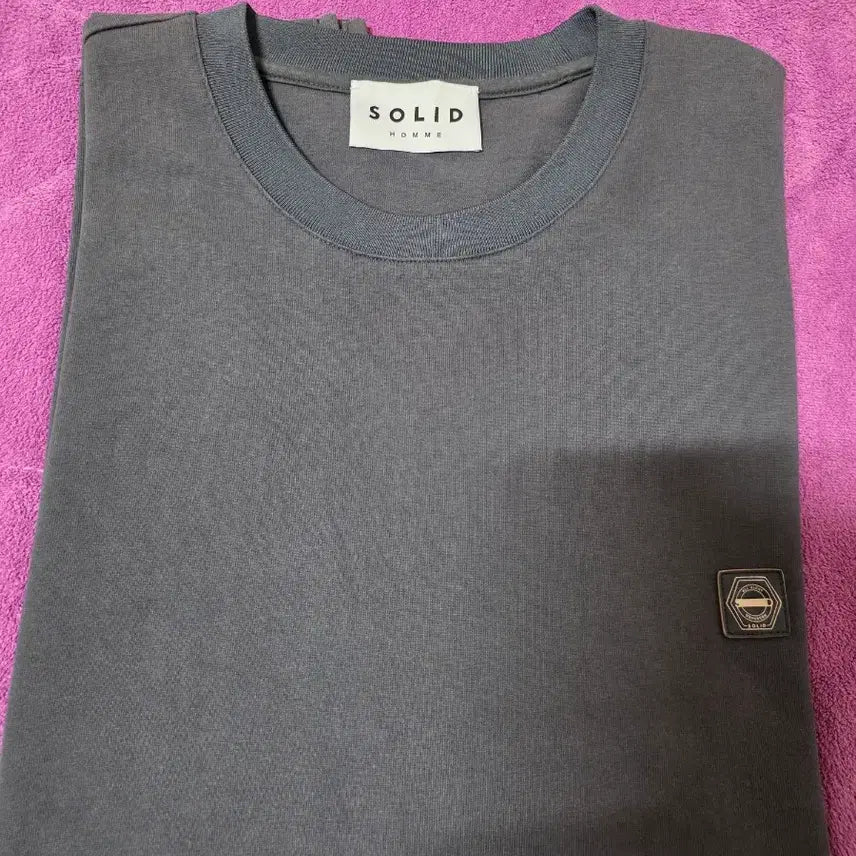 [BUNJANG] Solid Homme Butterfly Graphic T-Shirt / [52] 솔리드옴므 그레이 버터플라이 그래픽 티셔츠