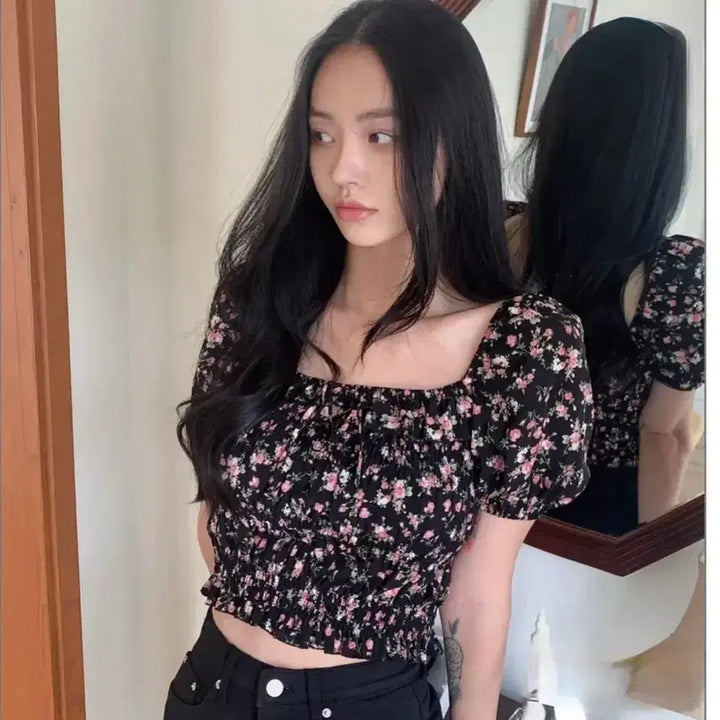 [BUNJANG] Pale Jade Floral Crop Blouse / 페일제이드 크롭 블라우스