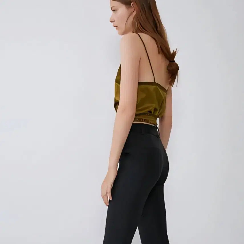 [BUNJANG] ZARA Olive Green Satin Crop Top / ZARA 올리브그린 카키 새틴 크롭 탑 나시