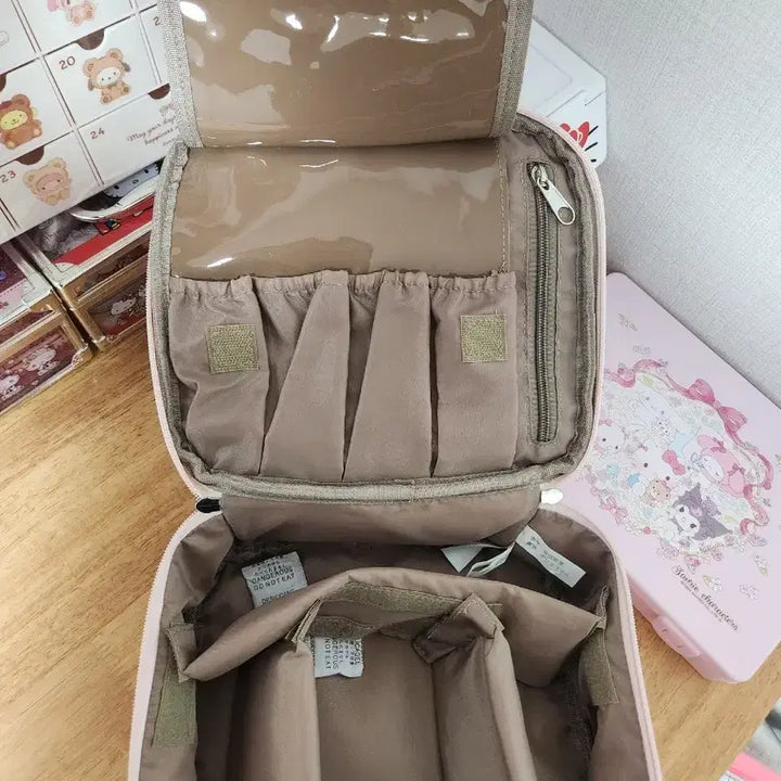 [BUNJANG] Sanrio Multi-Purpose Square Pouch / 산리오 사각멀티파우치