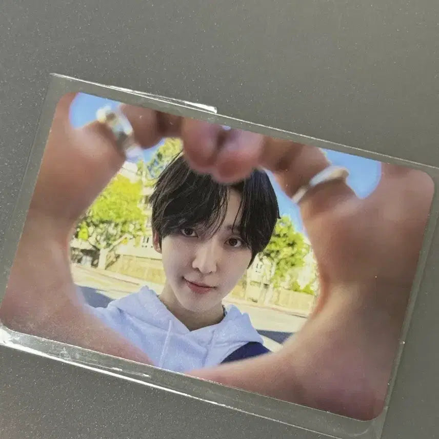 [BUNJANG] Kickflip Workshop Donghyun Photocard / 킥플립 공방 3배수 포카 동현