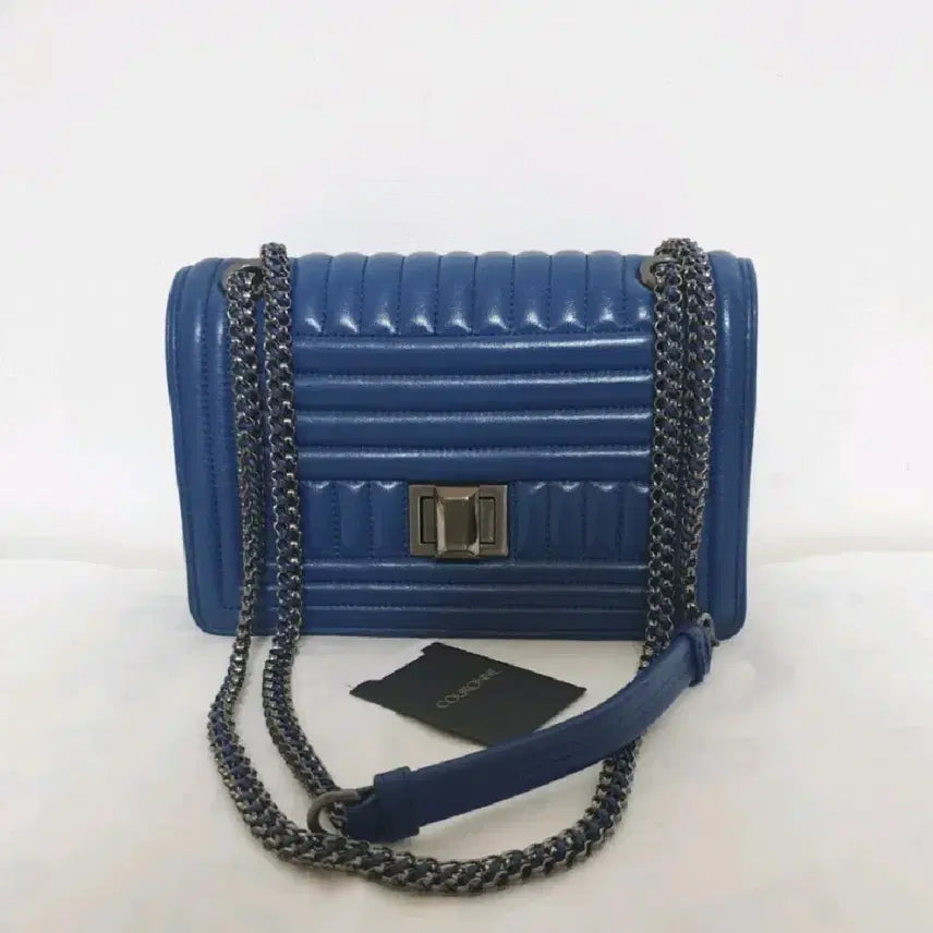 [BUNJANG] Couronne Linear Quilting Chain Shoulder Bag Blue / 쿠론 리니어 퀼팅 체인 숄더백 블루