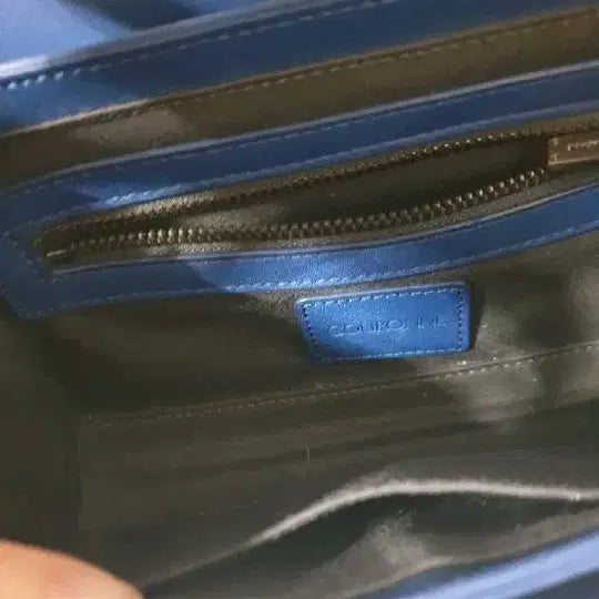 [BUNJANG] Couronne Linear Quilting Chain Shoulder Bag Blue / 쿠론 리니어 퀼팅 체인 숄더백 블루