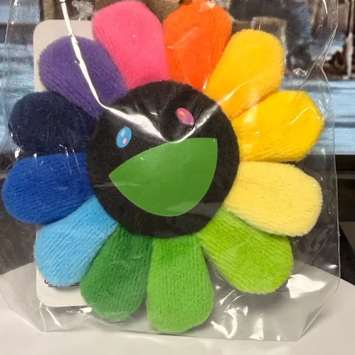 [BUNJANG] Takashi Murakami Kaikai Kiki Flower Brooch Keychain / 무라카미 타카시 카이카이키키 플라워 브로치 키링