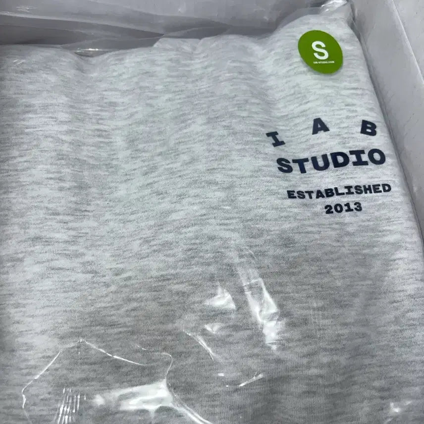 [BUNJANG] IAB Studio 25 Hoodie Light Gray Navy / 아이앱 스튜디오 25 후드 라이트 그레이 네이비