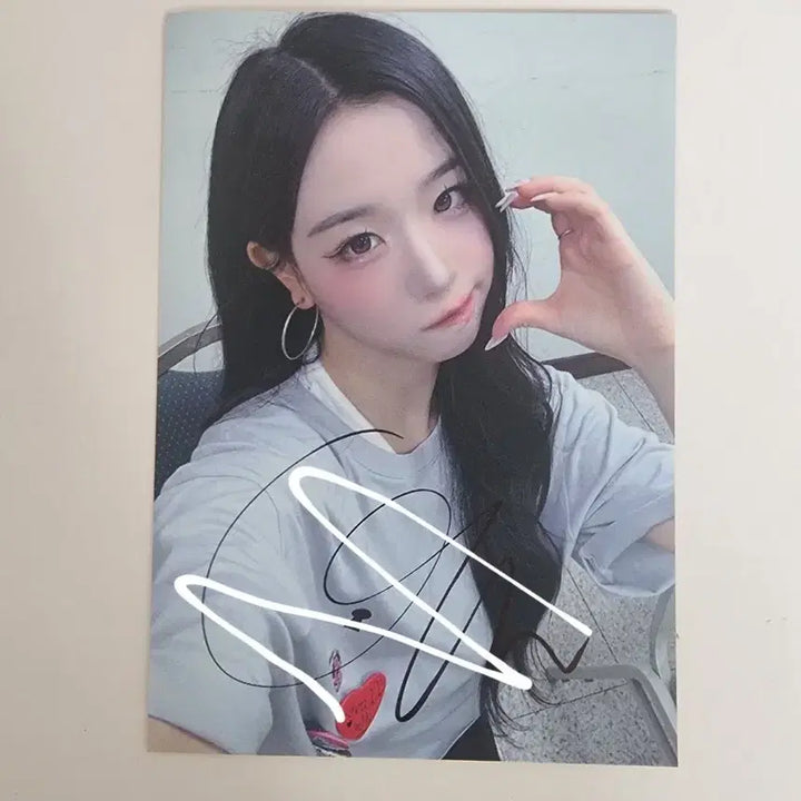[BUNJANG] tripleS AAA ChaeYeon Signed Postcard / 트리플에스 웨이브 기프트 싸인엽서 채연