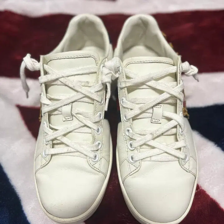 [BUNJANG] Gucci Ace Loved Embroidery Sneakers White/Blue/Red Size 37 / 구찌 에이스 러브드 자수 스니커즈 37 정품