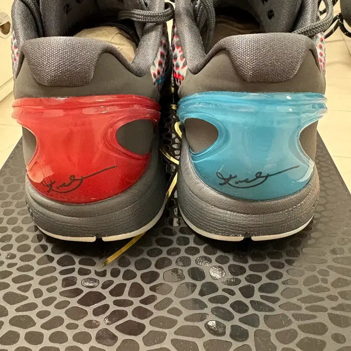 [BUNJANG] Kobe 6 3D Basketball Shoes (265mm) / 코비6 3d 265