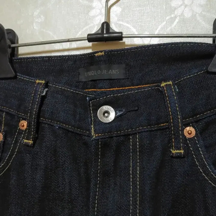 [BUNJANG] Uniqlo Regular Fit Straight Leg Jeans / [30] 유니클로 레귤러피트 스트레이트진 데님