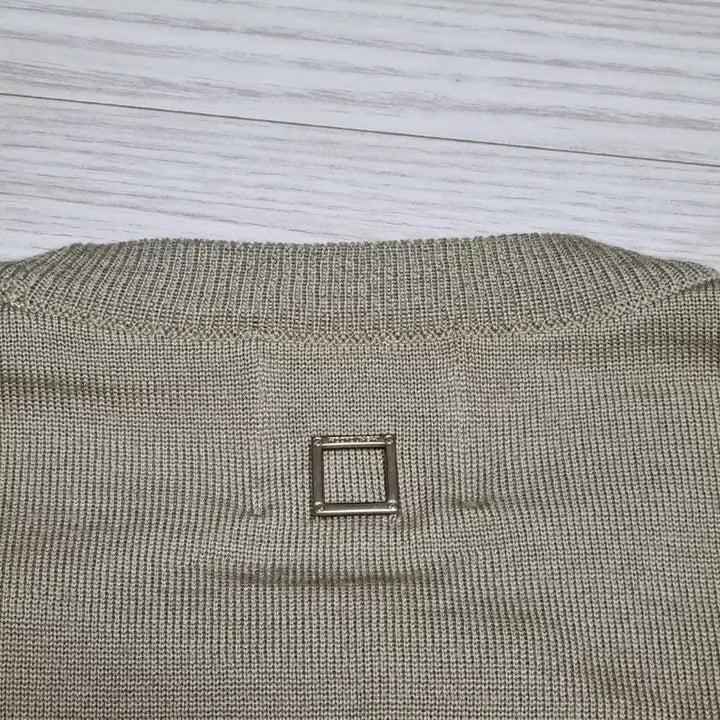 [BUNJANG] Wooyoungmi Slit Knit Sweater / 우영미 절개 니트