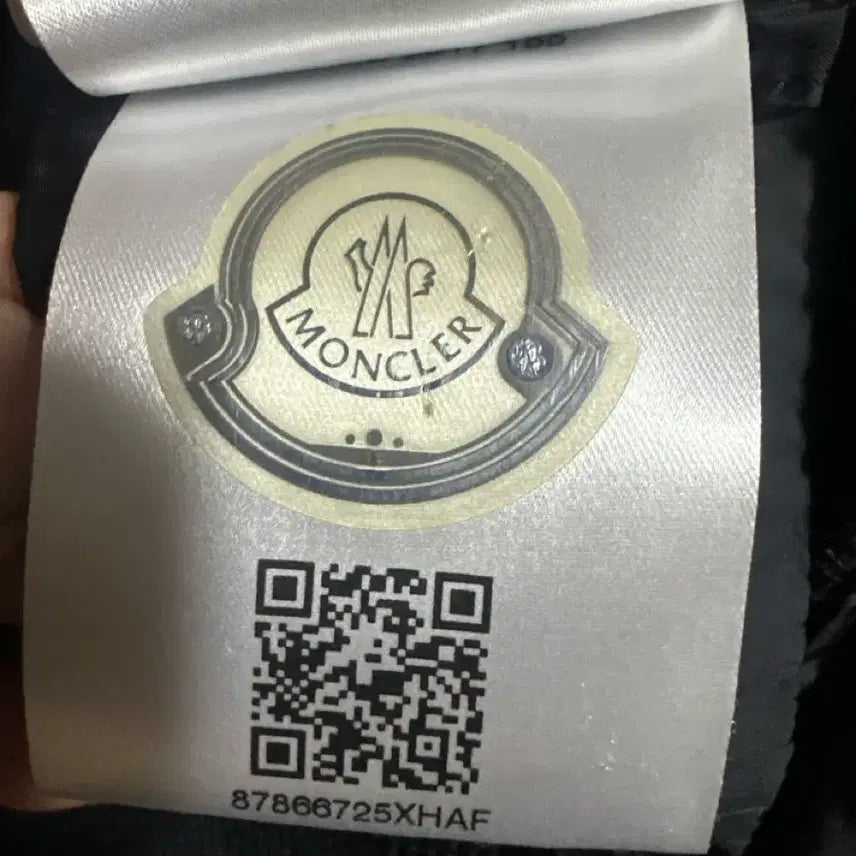 [SOLD OUT] 몽클레어 니트 패딩