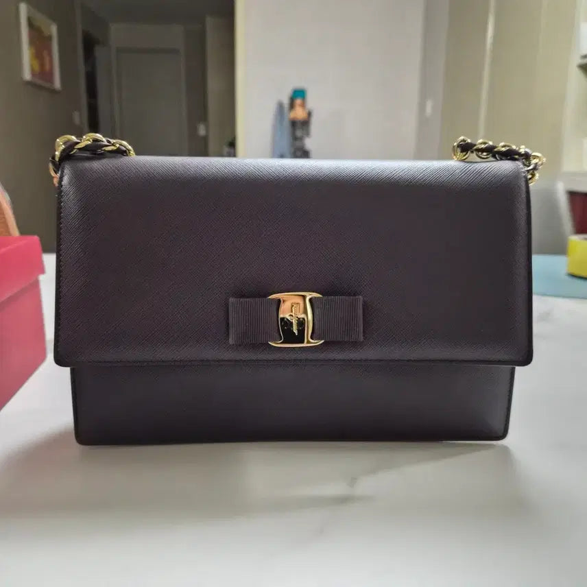 [BUNJANG] Ferragamo Ginny Chain Bag / 페라가모 바라 리본 체인백 Ginny / 풀구성 / 상태좋음