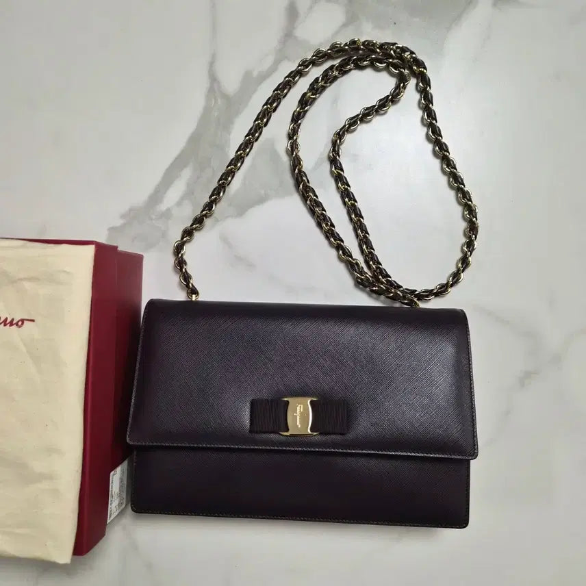 [BUNJANG] Ferragamo Ginny Chain Bag / 페라가모 바라 리본 체인백 Ginny / 풀구성 / 상태좋음