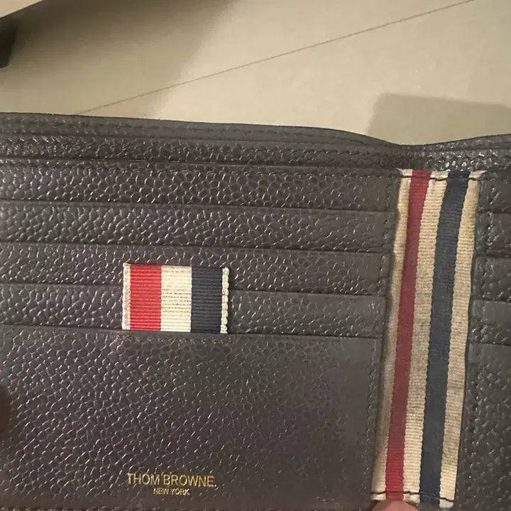 [SOLD OUT] 톰브라운 정품 반지갑