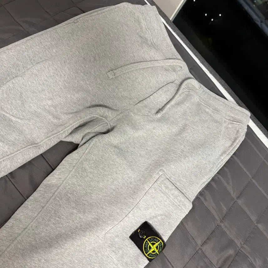 [SOLD OUT] 스톤아일랜드 트레이닝 조거팬츠 L