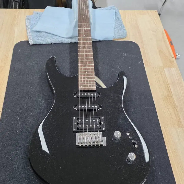 [SOLD OUT] Washburn RX10 Metallic Black 24프렛 슈퍼스트랫
