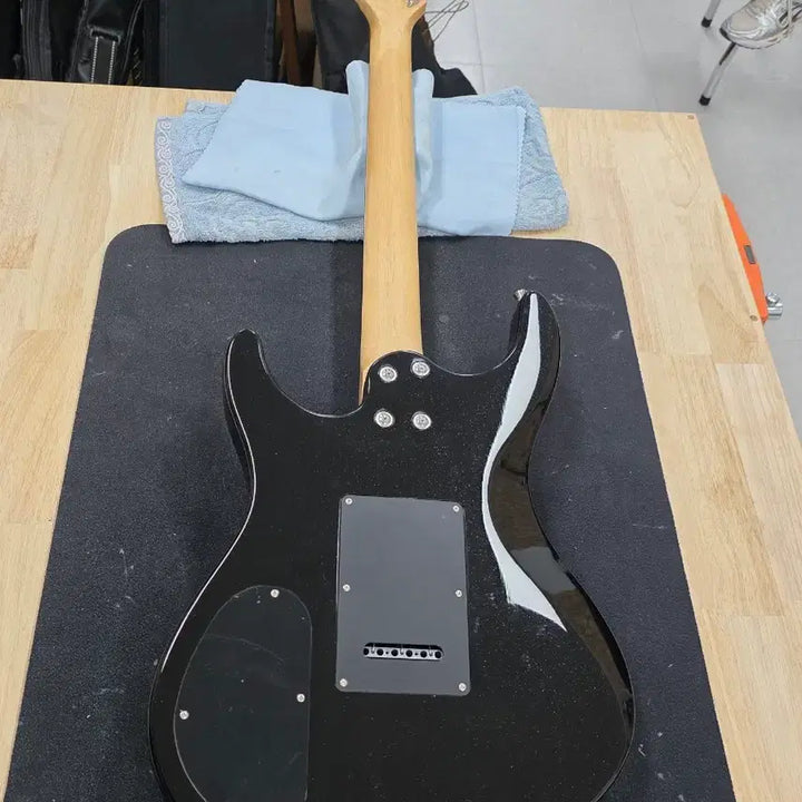 [SOLD OUT] Washburn RX10 Metallic Black 24프렛 슈퍼스트랫