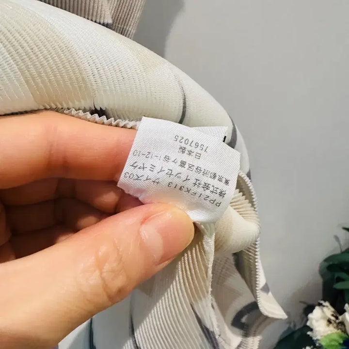 [SOLD OUT] 플리츠플리즈 미스트 탑