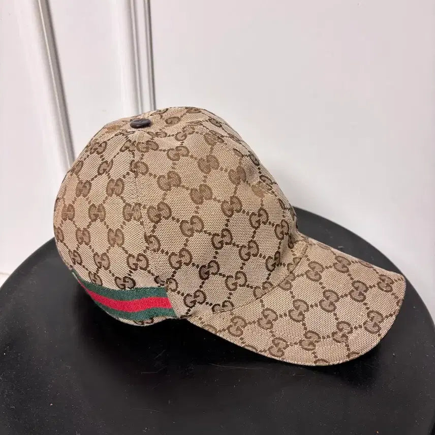 [BUNJANG] Gucci GG Logo Baseball Cap / 구찌 GG 로고 볼캡 모자 L