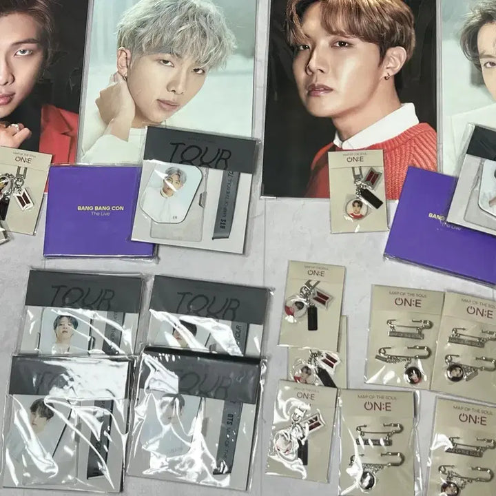 [SOLD OUT] 방탄 BTS 맵솔, 방방콘, 투어 굿즈 일괄 (프포, 포카 홀더 등)