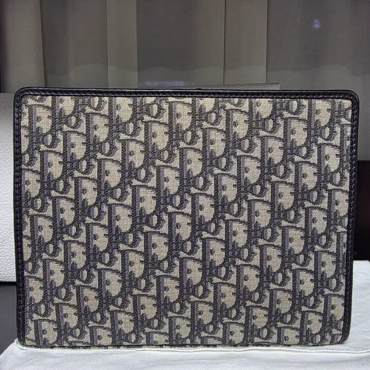 [BUNJANG] Dior Montaigne 30 Clutch Bag with Dust Bag &amp; Paper Bag / {클로젯}[종이백/더스트]디올 몽테인30 클러치백