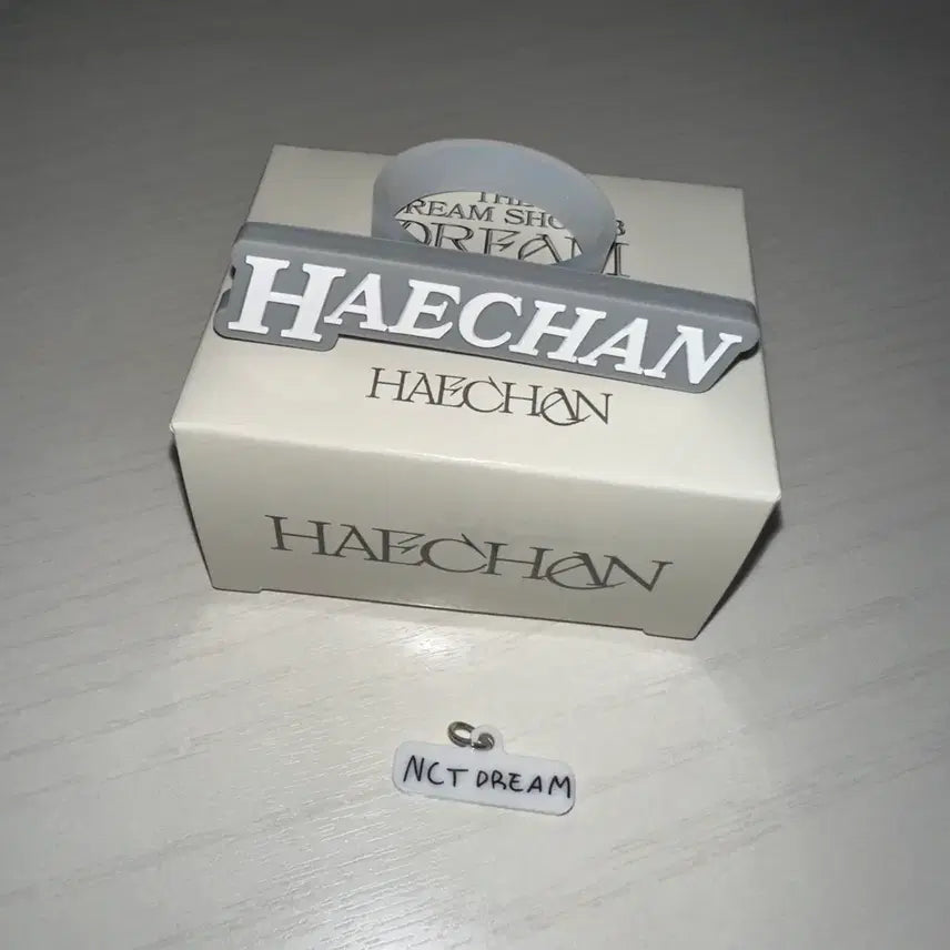 [BUNJANG] NCT Haechan Official Lightstick / nct 해찬 팬라이트 양도