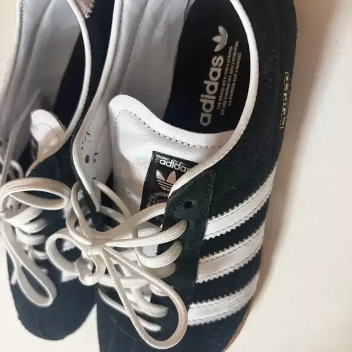 [BUNJANG] Adidas Tokyo Black Sneakers 230 / 아디다스 도쿄 블랙 스니커즈 230