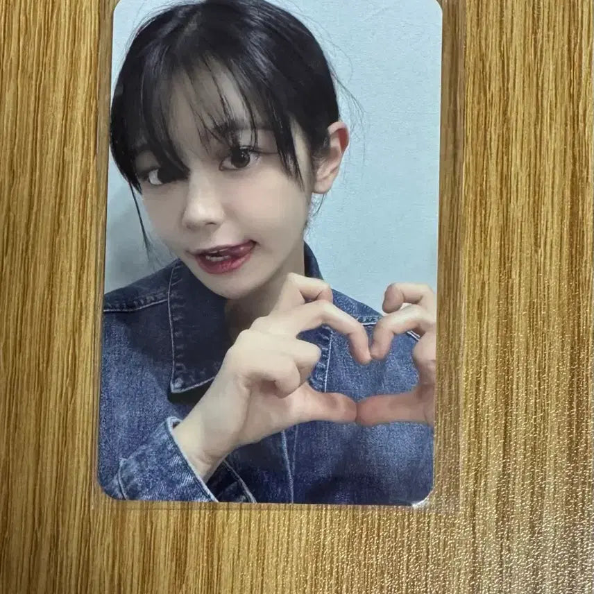 [BUNJANG] QWER Chodan POB Photocard / QWER 쵸단 미공포 비트로드 대면 특전 포카