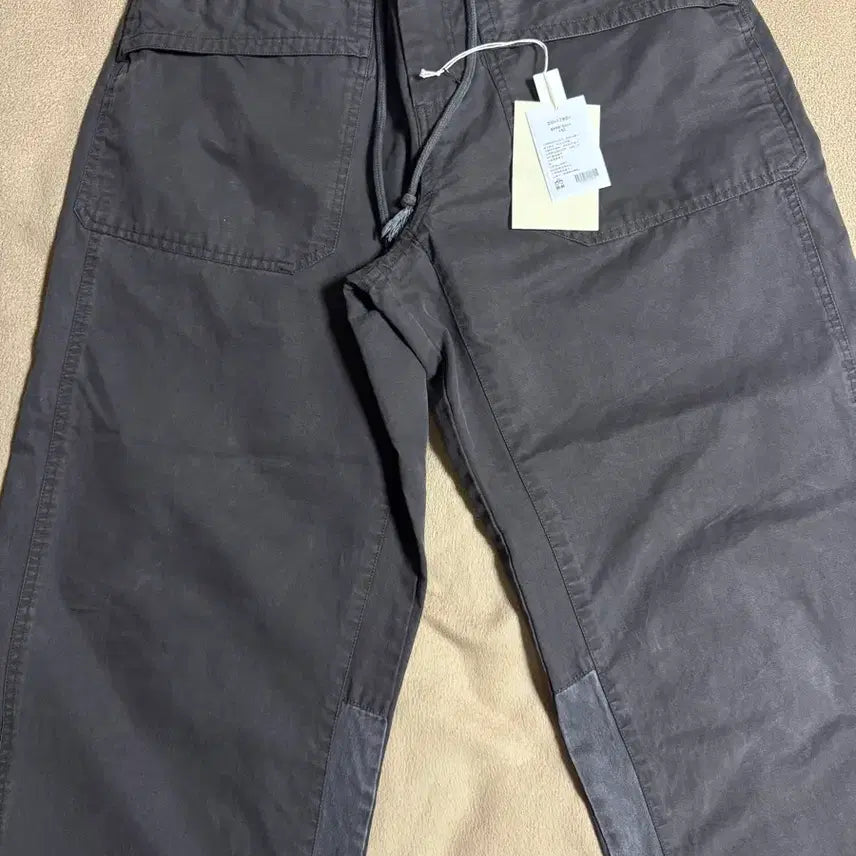 [SOLD OUT] 4) 폴리테루 파라팬츠 차콜