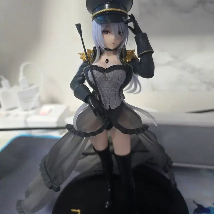 [BUNJANG] Marine Black Lobelia Figure / 마린 블랙 로벨리아