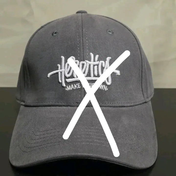 [BUNJANG] Unisex Graffiti Embroidered Logo Baseball Cap / 남녀공용 그래피티 자수 로고 볼캡