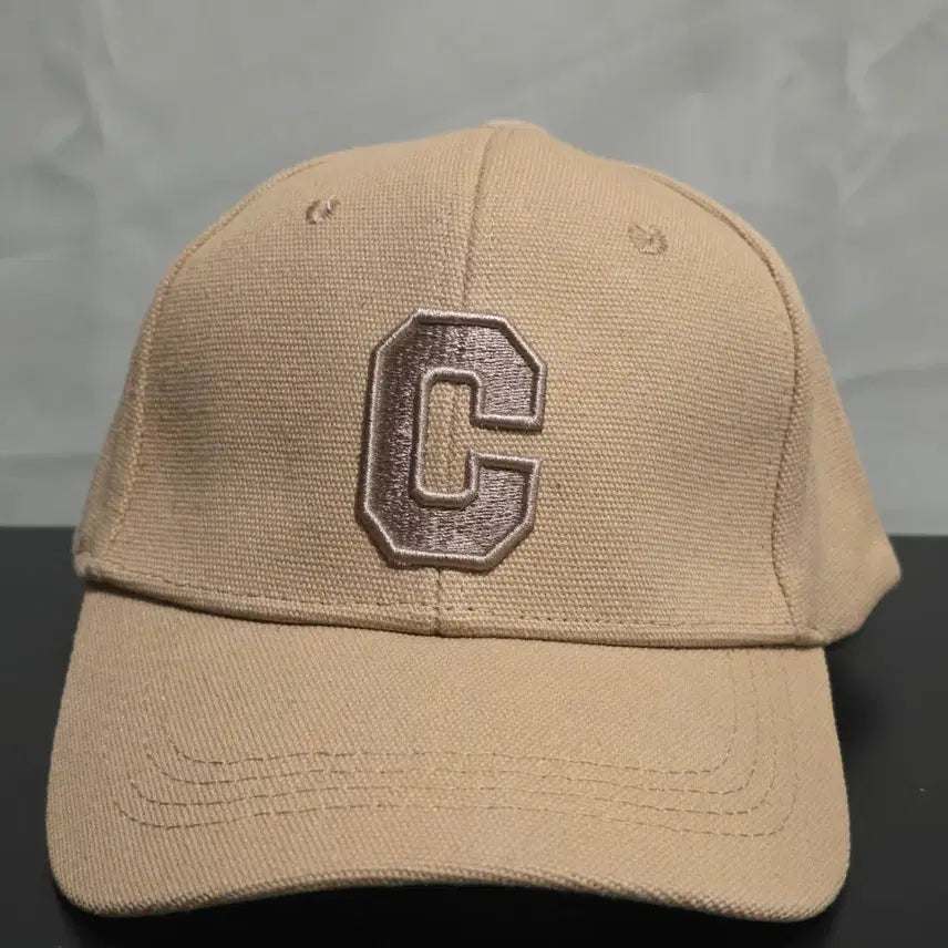 [BUNJANG] C Logo Ivory Ball Cap Hat / C 로고 아이보리 볼캡 모자