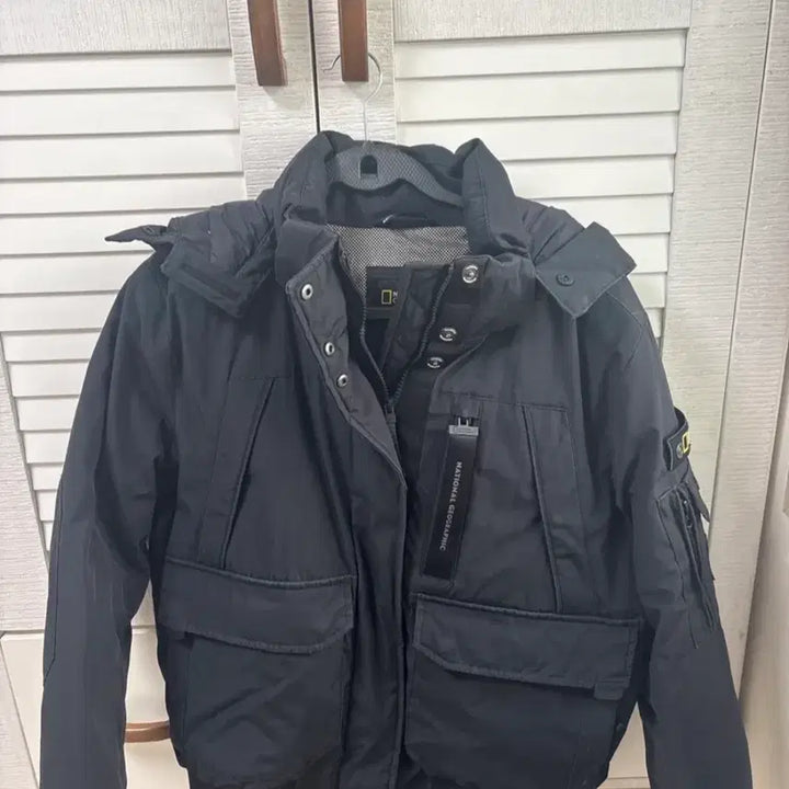 [BUNJANG] National Geographic Black Padded Jacket / 내셔널지오그래픽 블랙 패딩