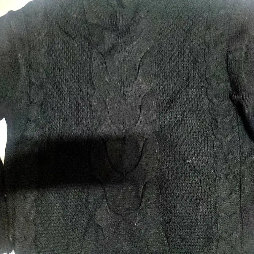 [BUNJANG] Black Cable Knit Sweater / 검정색 꽈배기 니트 스웨터