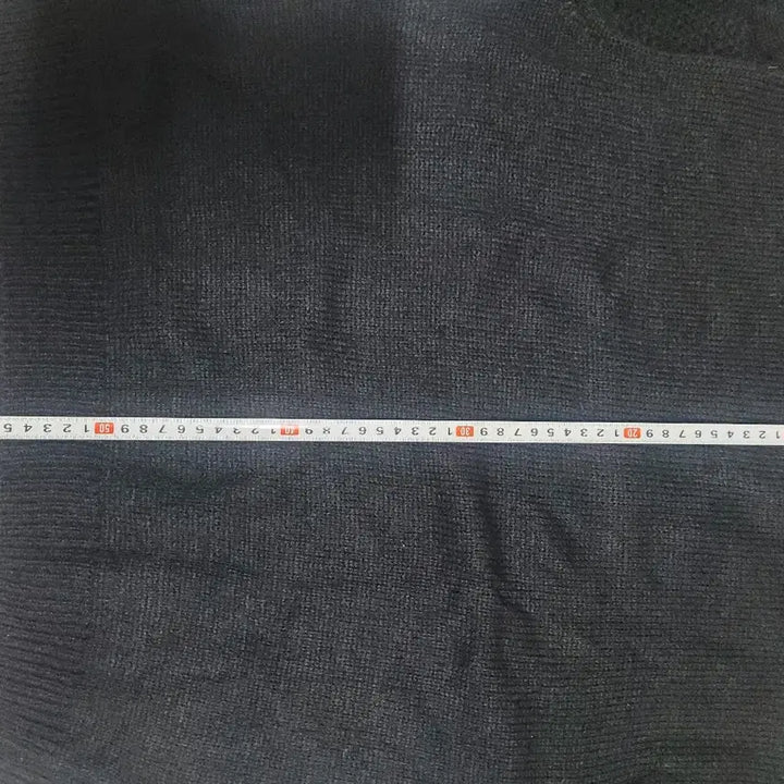 [BUNJANG] Black Cable Knit Sweater / 검정색 꽈배기 니트 스웨터