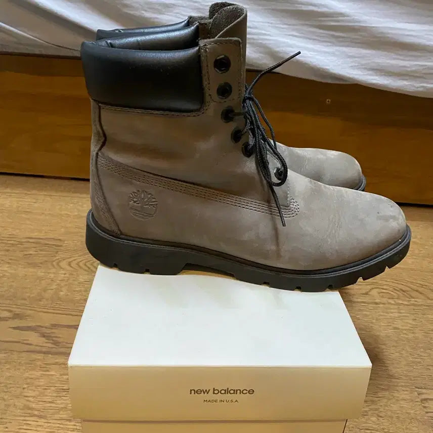 [SOLD OUT] 팀버랜드 클래식 6인치 다크그레이 270