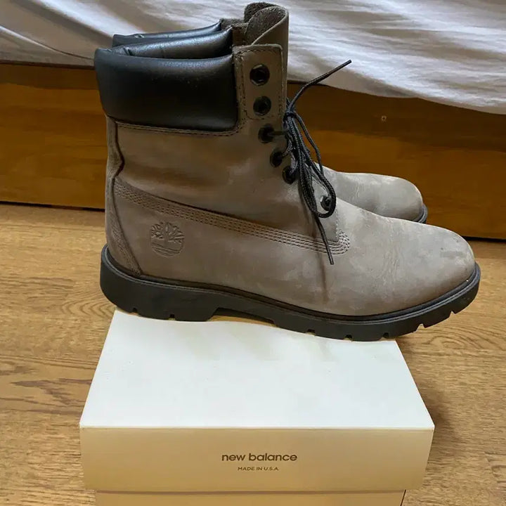 [SOLD OUT] 팀버랜드 클래식 6인치 다크그레이 270