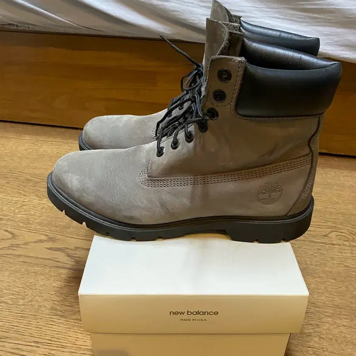 [SOLD OUT] 팀버랜드 클래식 6인치 다크그레이 270