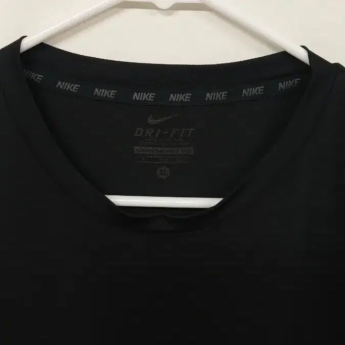 [SOLD OUT] 나이키 드라이핏 블랙 반팔 티셔츠 XL