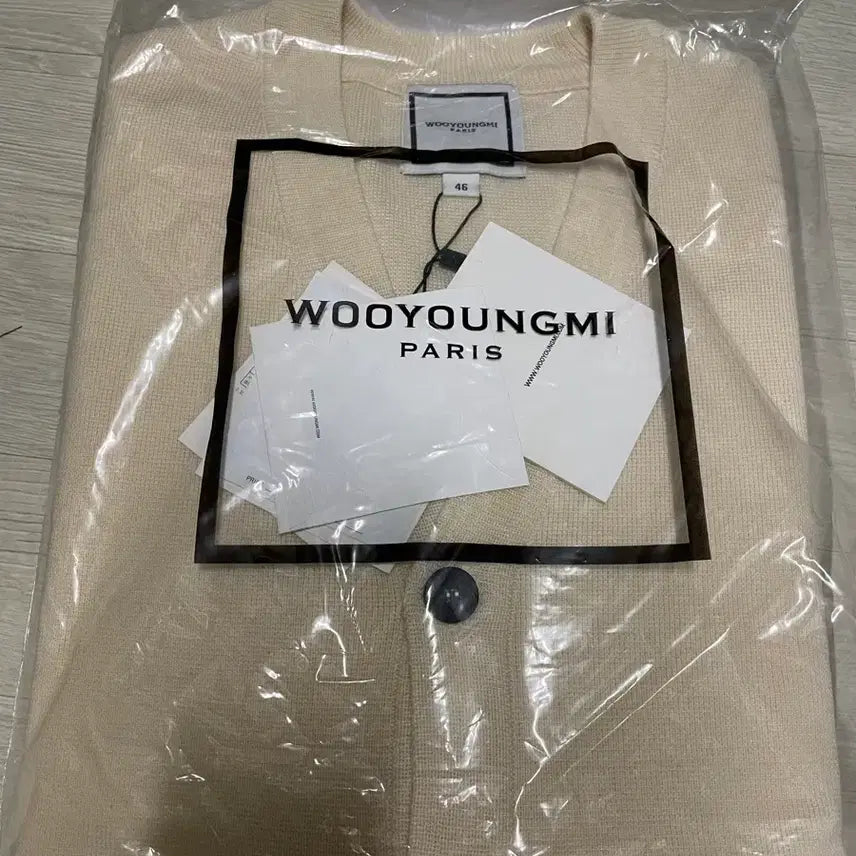 [SOLD OUT] 우영미 25ss 가디건 판매합니다.