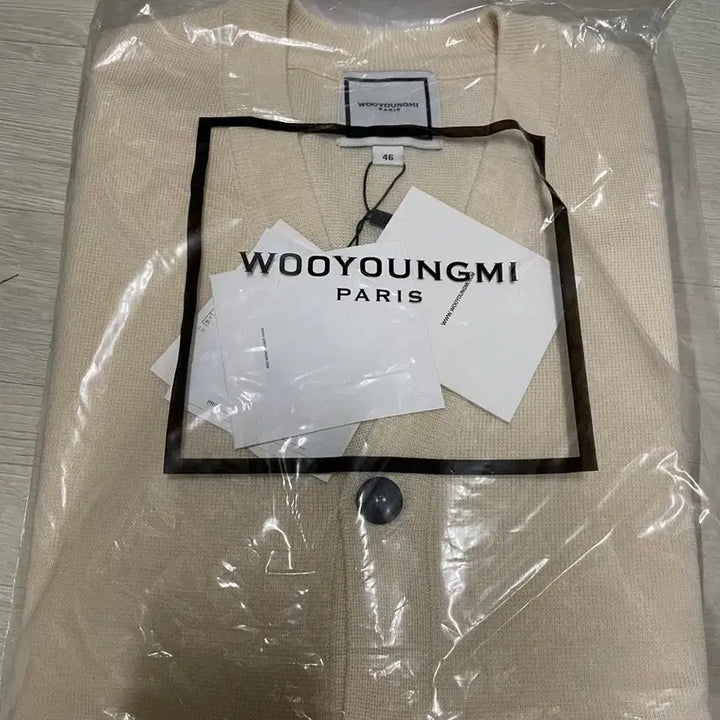 [SOLD OUT] 우영미 25ss 가디건 판매합니다.