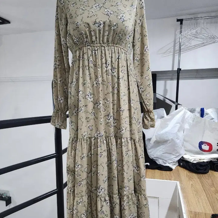 [BUNJANG] Floral Long Dress Chiffon / 플라워 롱 원피스 잔꽃무늬 쉬폰 시폰