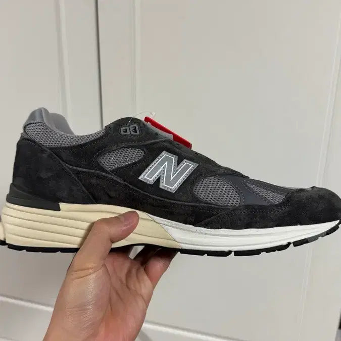 [BUNJANG] New Balance 991v2 Sneakers / 뉴발란스 991v2