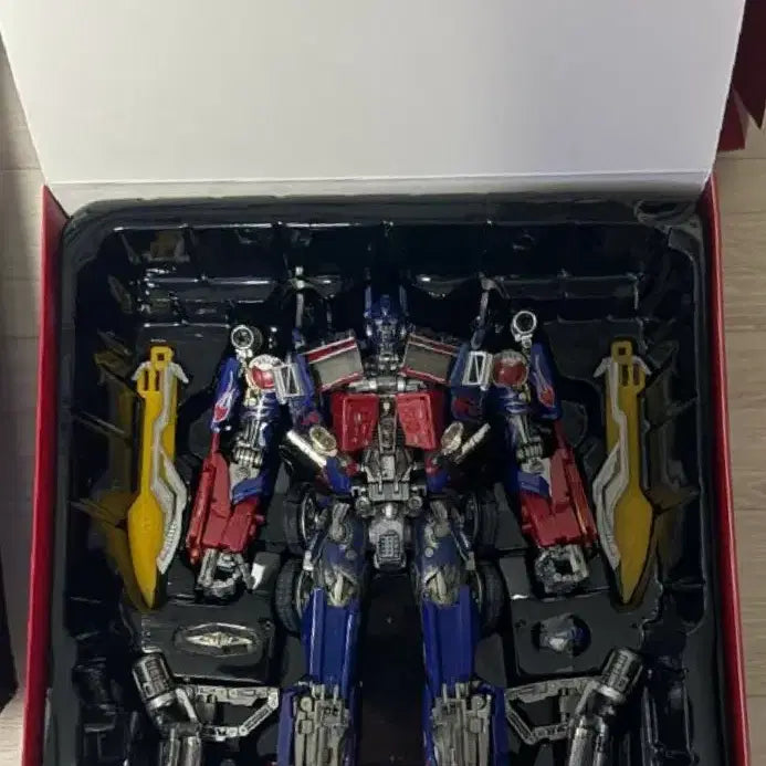 [SOLD OUT] 트랜스포머 블랙애플 옵티머스 프라임