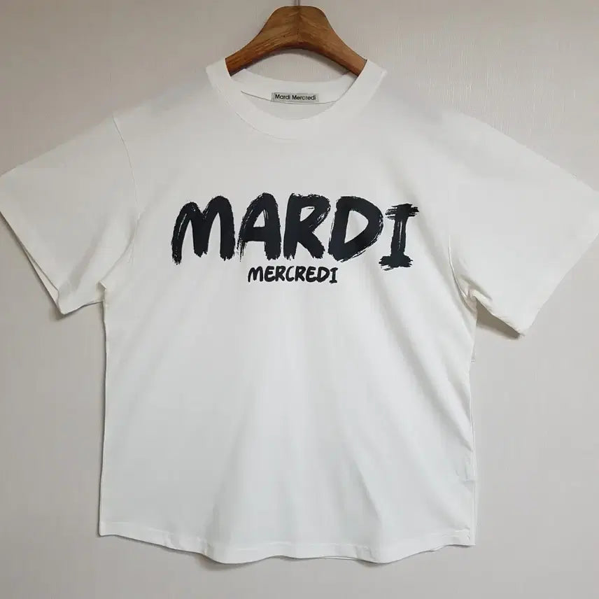 [SOLD OUT] 마르디메크르디 브러쉬로고 티셔츠