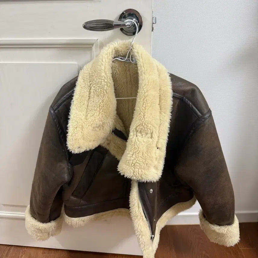 [BUNJANG] Zara Brown Shearling Short Jacket / Zara 브라운 무스탕 자켓 양털 숏 자켓