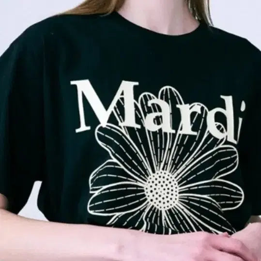 [BUNJANG] Mardi Mercredi Daisy Short Sleeve T-shirt / 마르디메크르디 데이지 반팔티