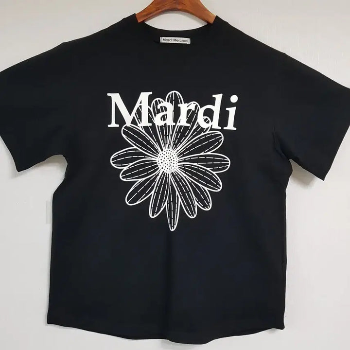[BUNJANG] Mardi Mercredi Daisy Short Sleeve T-shirt / 마르디메크르디 데이지 반팔티